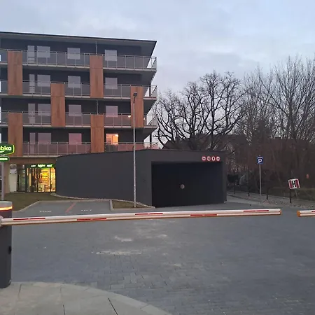 Smart With Parking Aparthotel