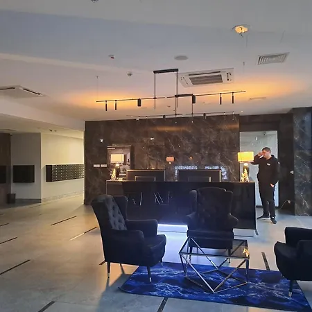 Smart With Parking Aparthotel