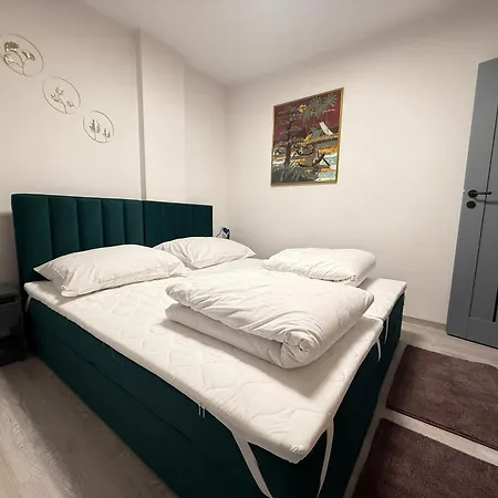 Aparthotel Smart With Parking Warschau