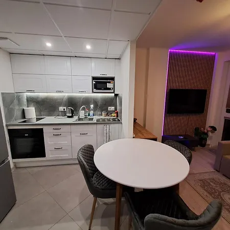 Smart With Parking Aparthotel