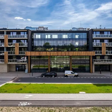 Smart With Parking Апарт-отель 3*